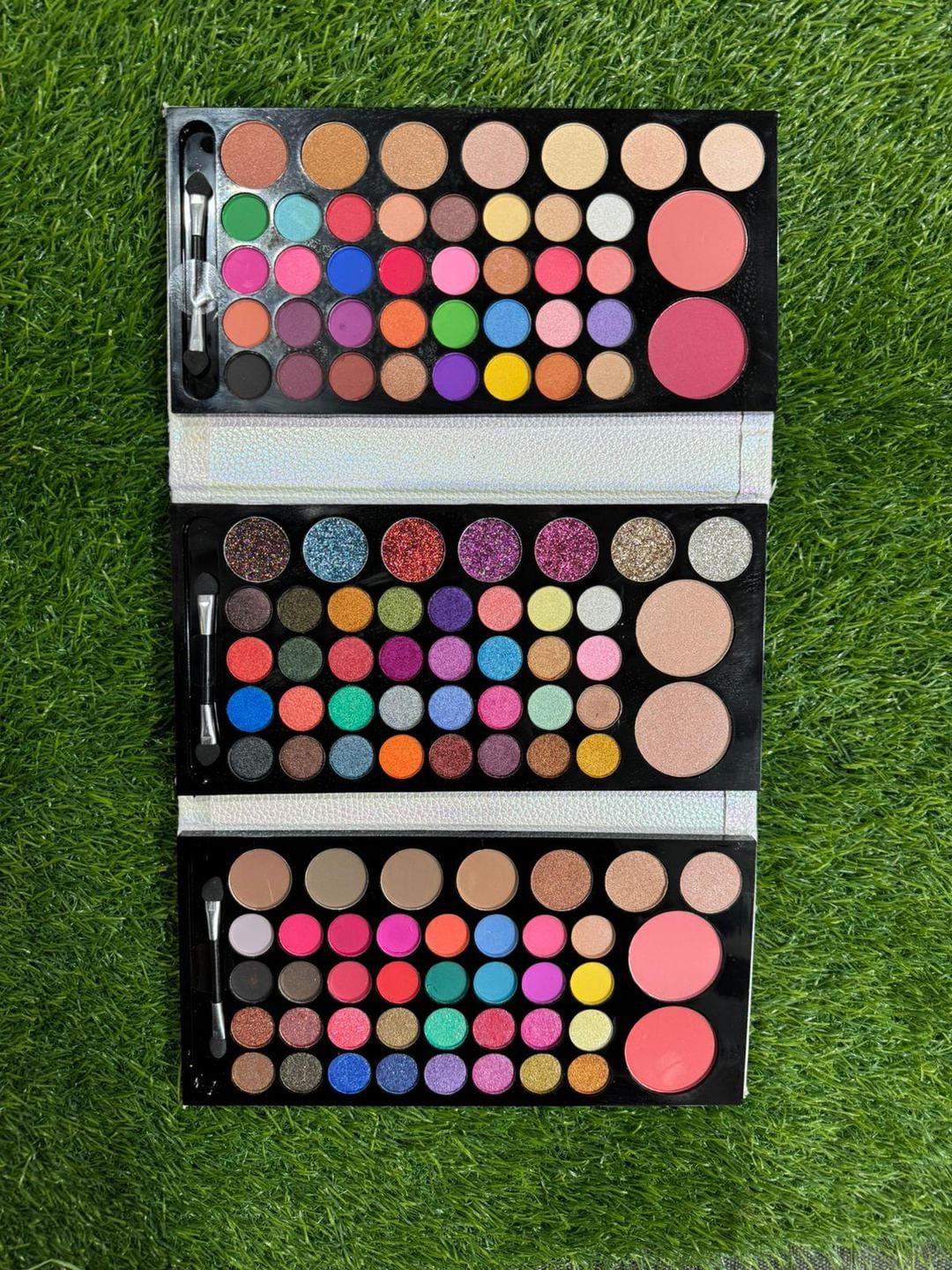 COLORS MULTICOLOR MATTE AND GLITTER EYESSHADOW PALETTE
